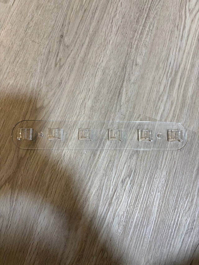 Sunglasses Holder - photo 2