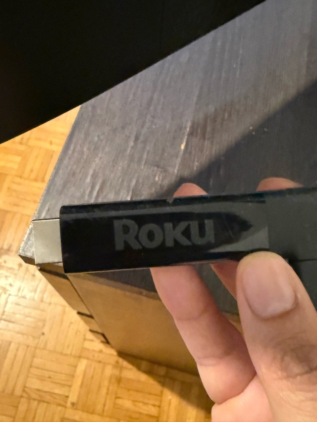 Samsung 43” 4K UHD Smart Monitor/Display with Roku - photo 5