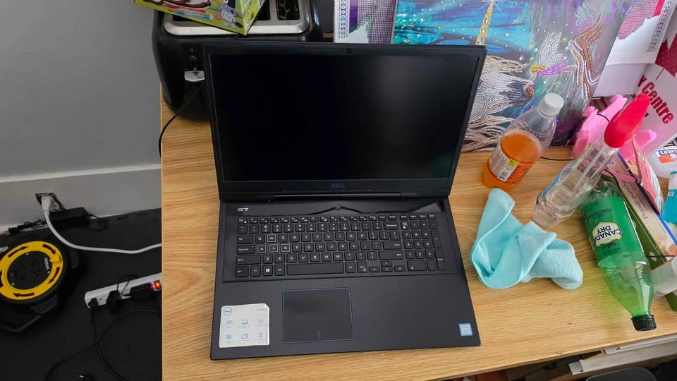 Dell G7 17 7790 Gaming Laptop + Backpack - photo 2