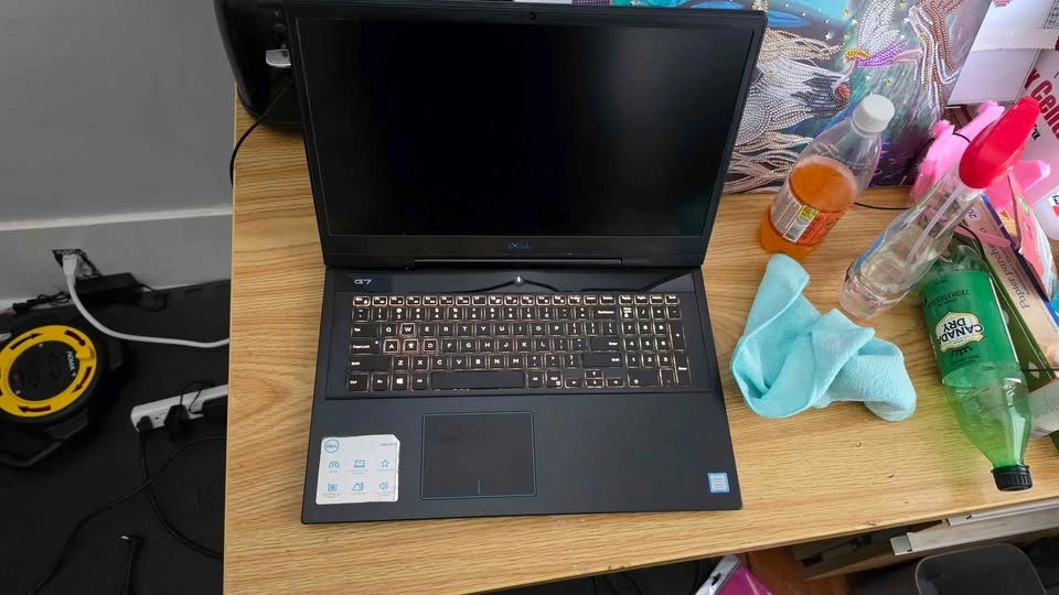 Dell G7 17 7790 Gaming Laptop + Backpack - photo 3