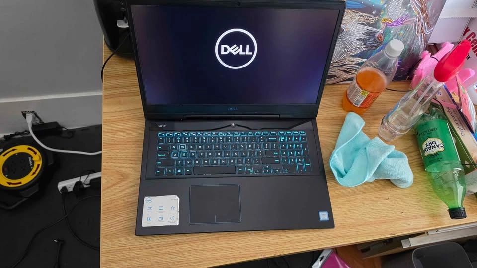 Dell G7 17 7790 Gaming Laptop + Backpack - photo 4