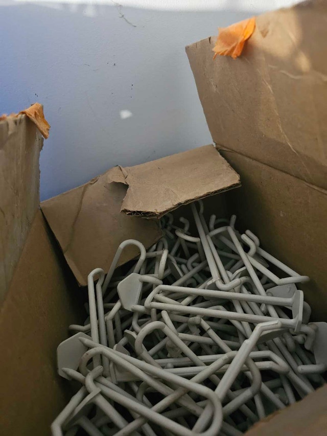 Wall, Pegboard, and Slatwall Hangers - Great for Organizing! $1 - photo 3