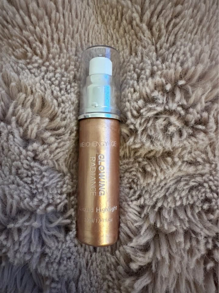 Body and face liquid highlighter - photo 2