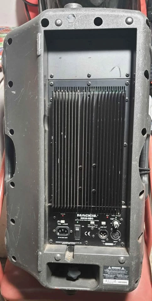 2x Mackie SRM450 Active Speakers - photo 2
