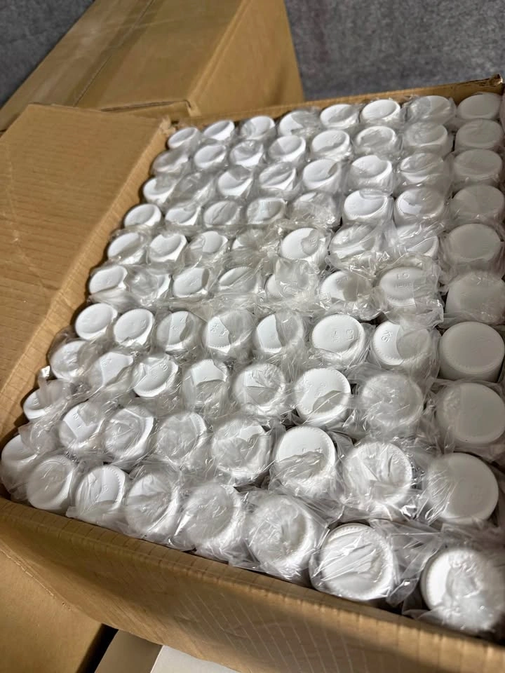30ml Matte White Boston Round Glass Bottles - Box