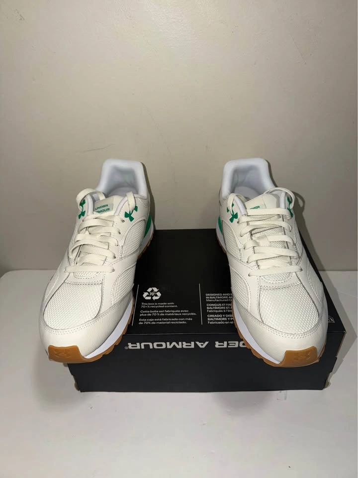New Men Under Armour Running Shoes. Size 12 US. Firm price. Read - photo 2