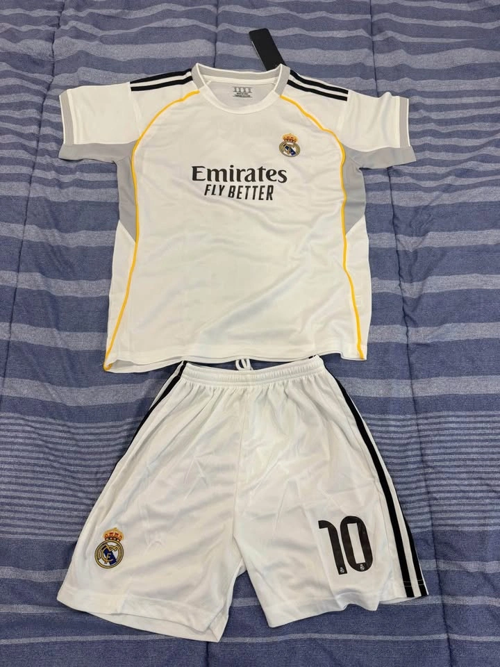MBAPPE #10 - for kids only, $20 each set, sizes 26 & 28 - photo 2
