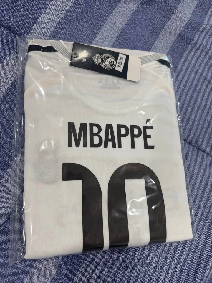 Kids Mbappe #10 Jersey with Shorts - photo 4
