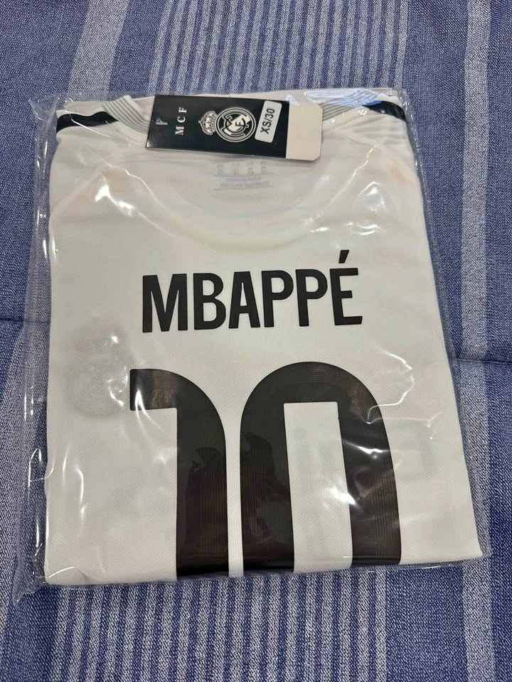 Kids Mbappe #10 Jersey with Shorts