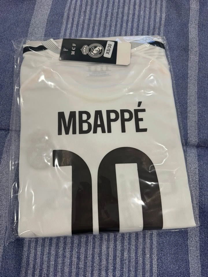 MBAPPE #10 - for kids - jersey with shorts - photo 3
