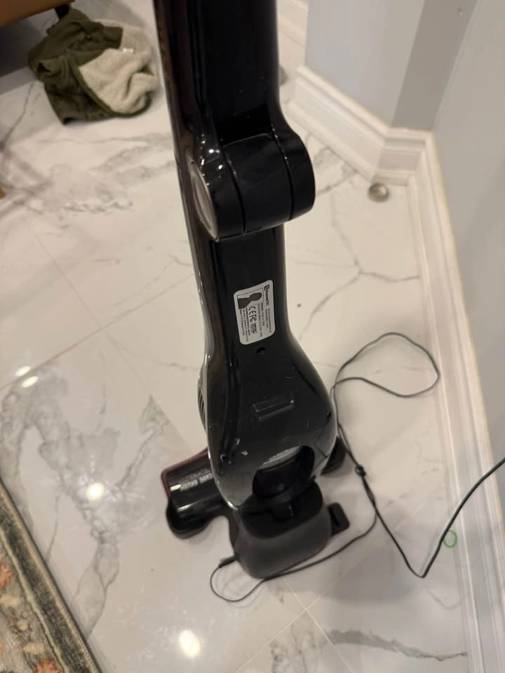 ROOMIE TEC SLIMVAC UPRIGHT vacuum - photo 4