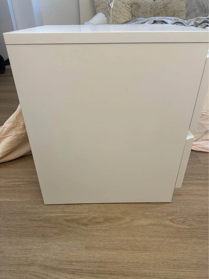 White 2-Drawer Nightstand - photo 5