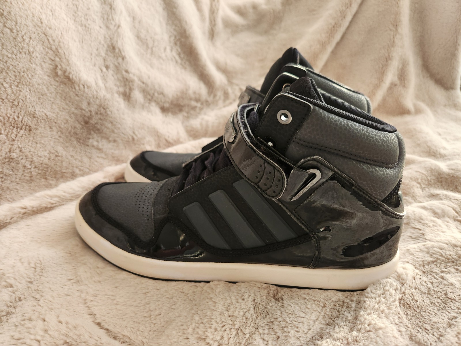 Adidas AR 2.0 Black Basketball Shoes Size 10 - photo 3