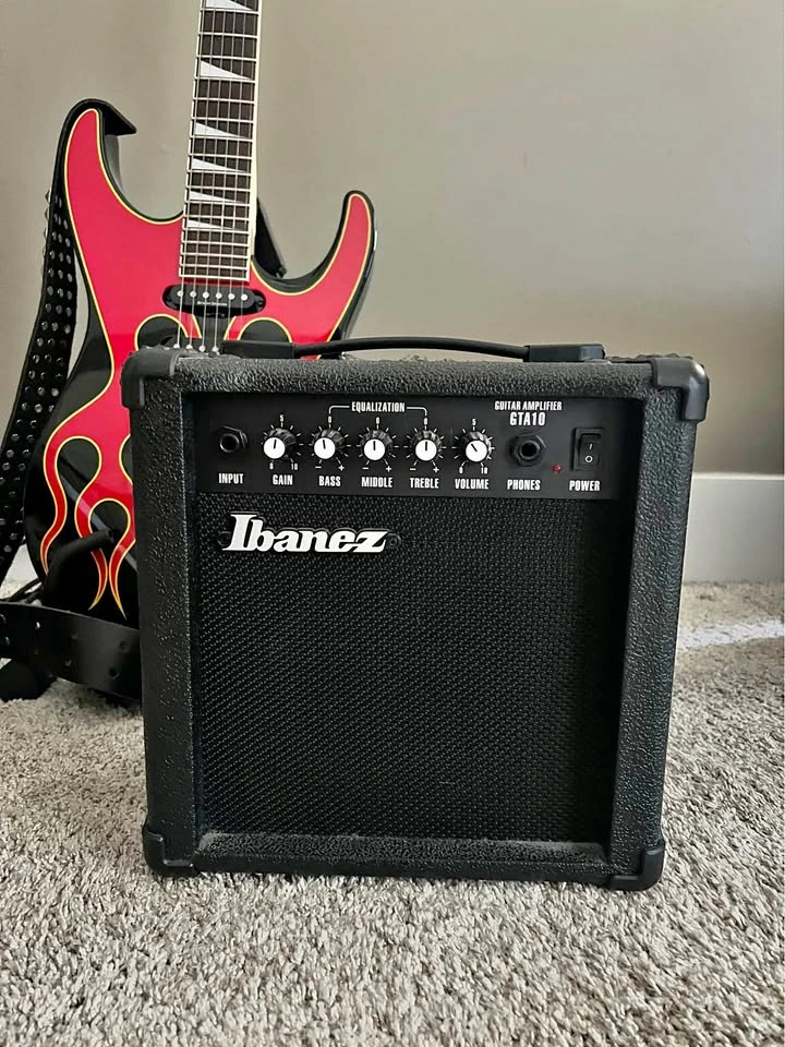 Ibanez Guitar Amp (Amplifier)