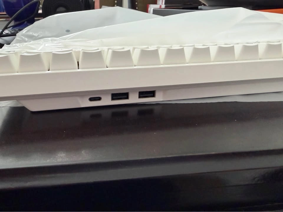 RK Royal Kludge RK84 RGB Mechanical Keyboard White - photo 3