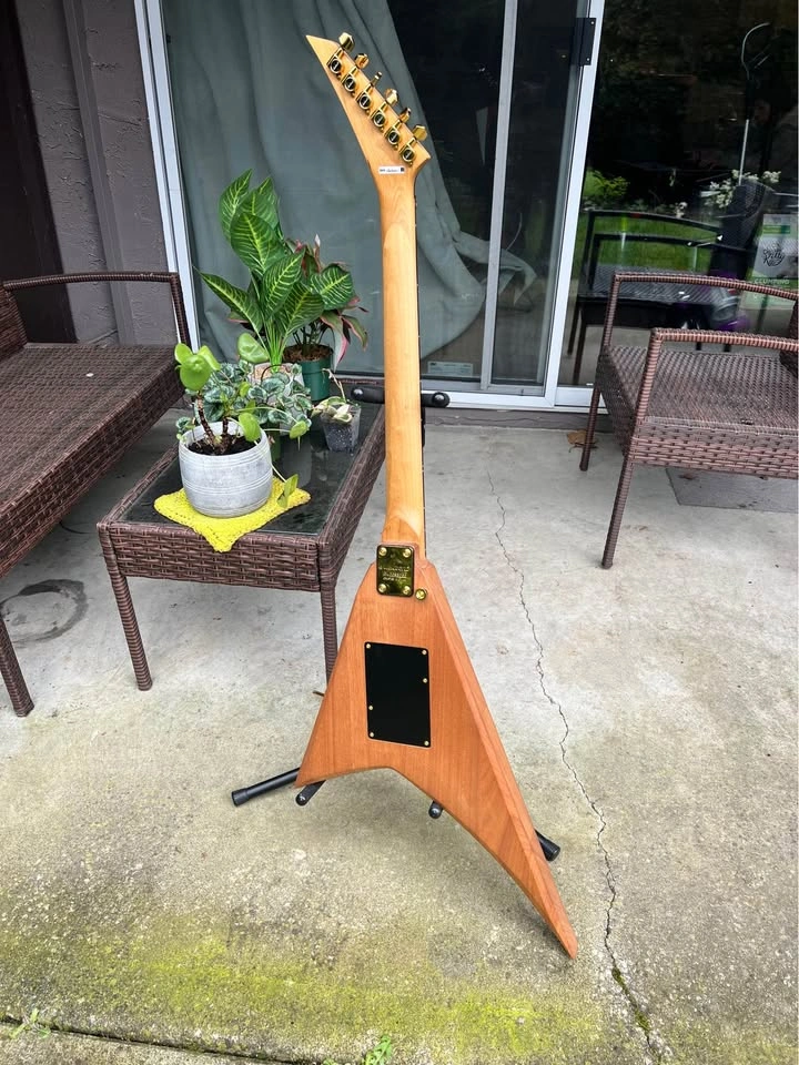 Jackson Rhodes Flying V JS32 | Floyd Rose Electric Guitar - photo 4