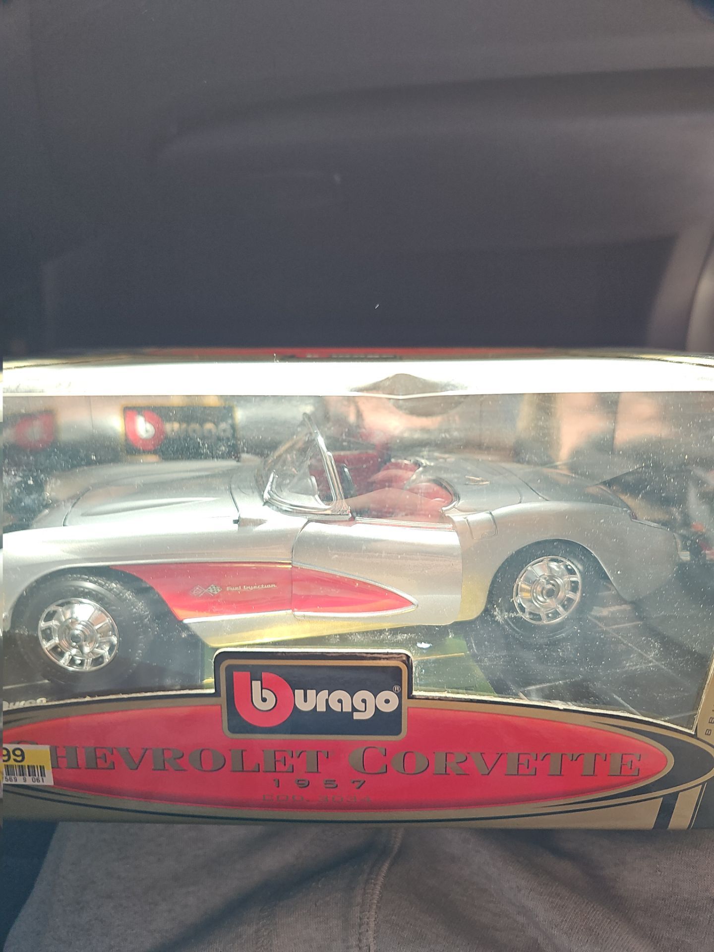 Bburago 1957 Chevrolet Corvette c1 die-cast - photo 3