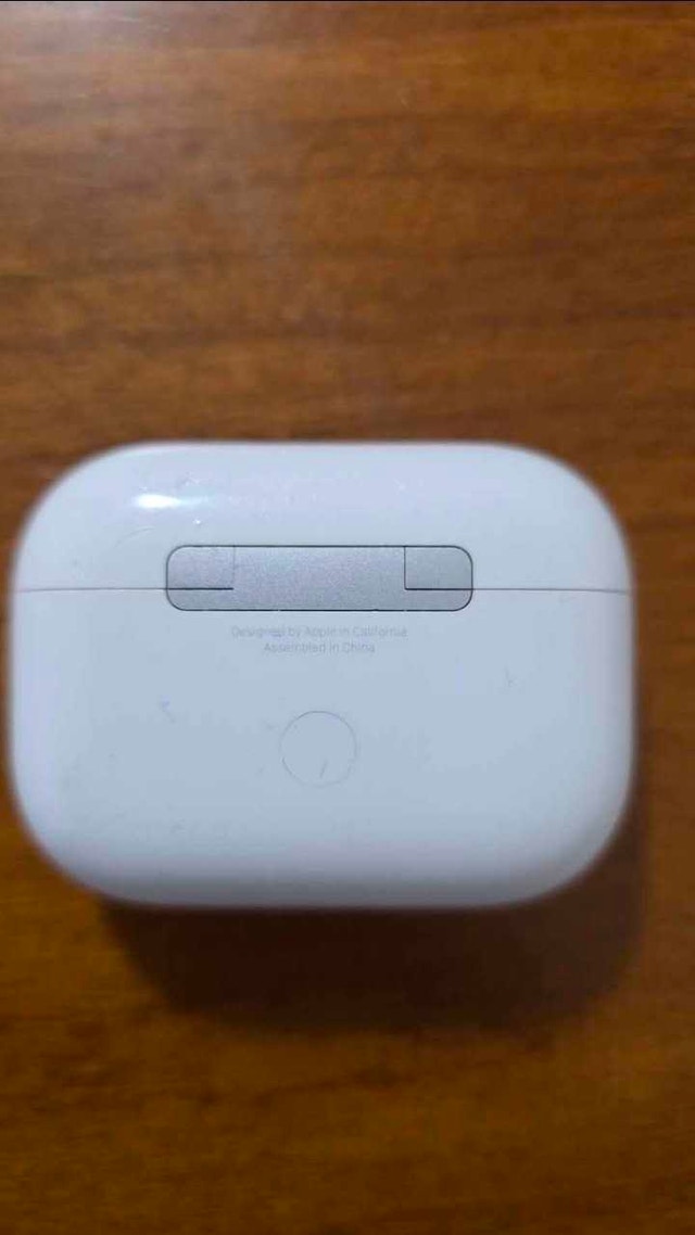 Apple AirPods Pro 2nd Gen (Model A2699) - photo 2