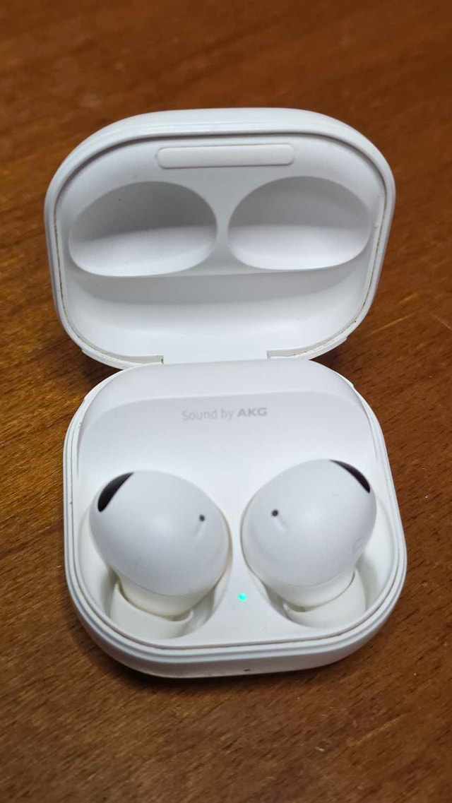 Samsung Galaxy Buds2 Pro - White (Noise Cancelling/Hi-Fi) - photo 4