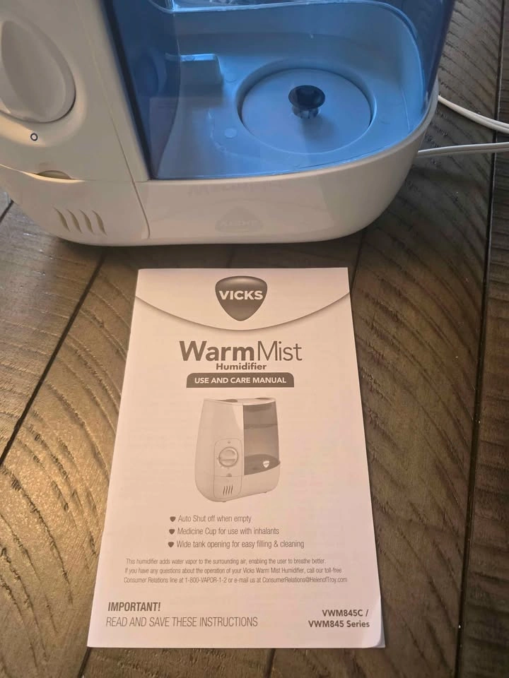 Vicks Warm Mist Humidifier - photo 2