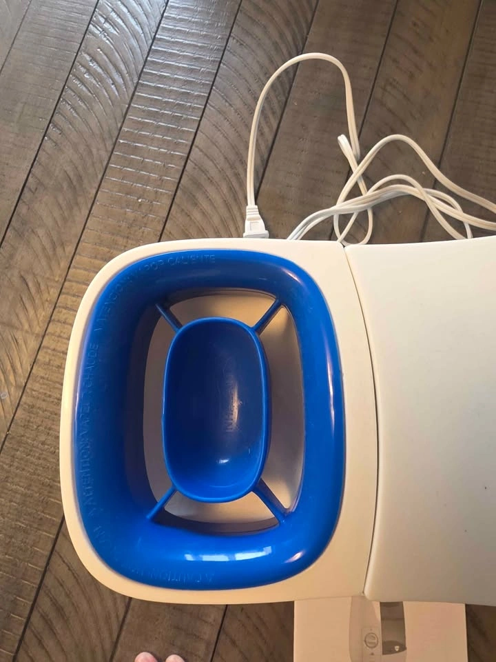 Vicks Warm Mist Humidifier - photo 3