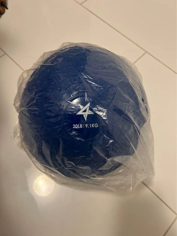20LB and 15LB SLAM BALLS - photo 3