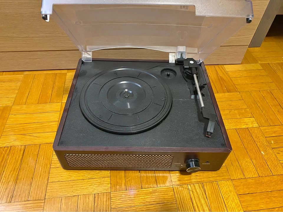 Kedok M49A Brown 3 Speed Turntable Record Player