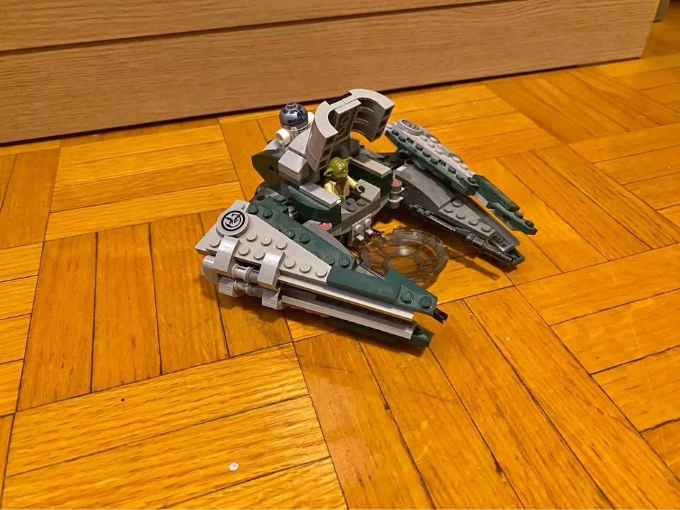 75168 Yoda’s Jedi Star fighter Lego Star Wars