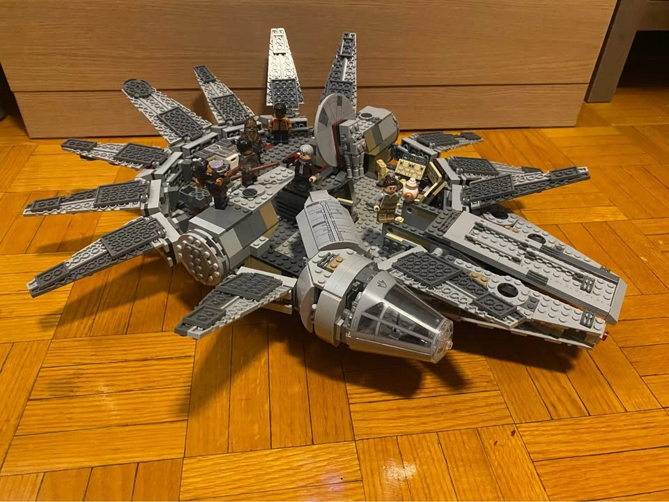 75105 Millennium Falcon Lego Star Wars - photo 4