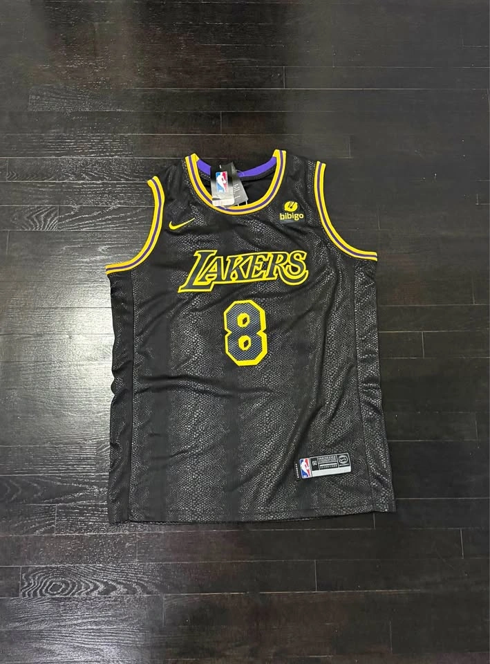 Kobe Swingman