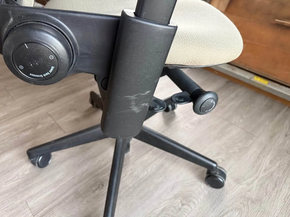 Steelcase Leap V2 - photo 2