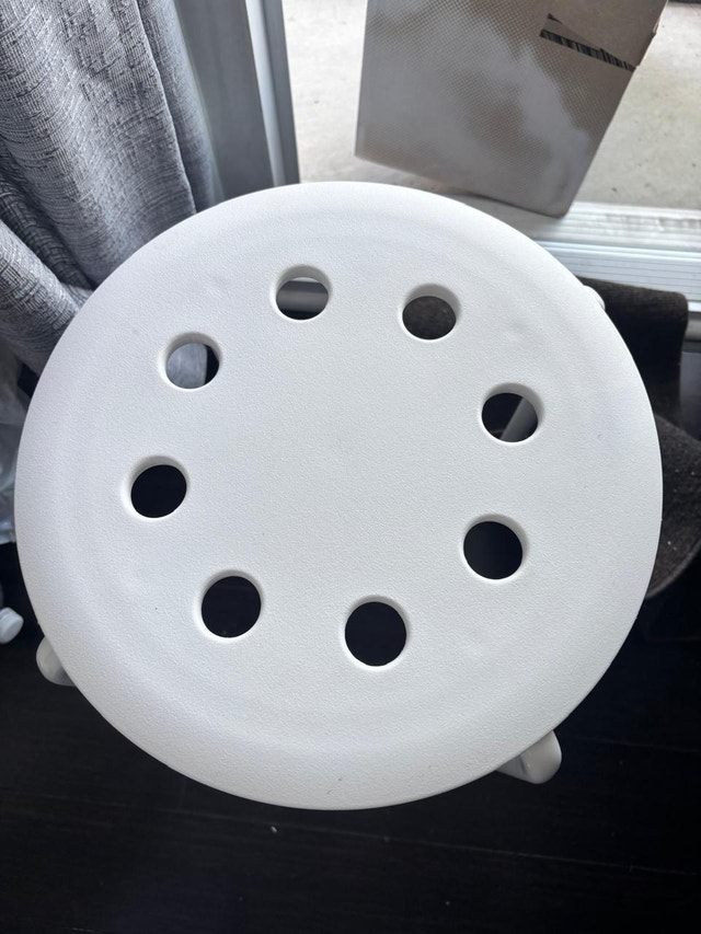 Set of 2 IKEA MARIUS Stools - White - New Condition! - photo 2