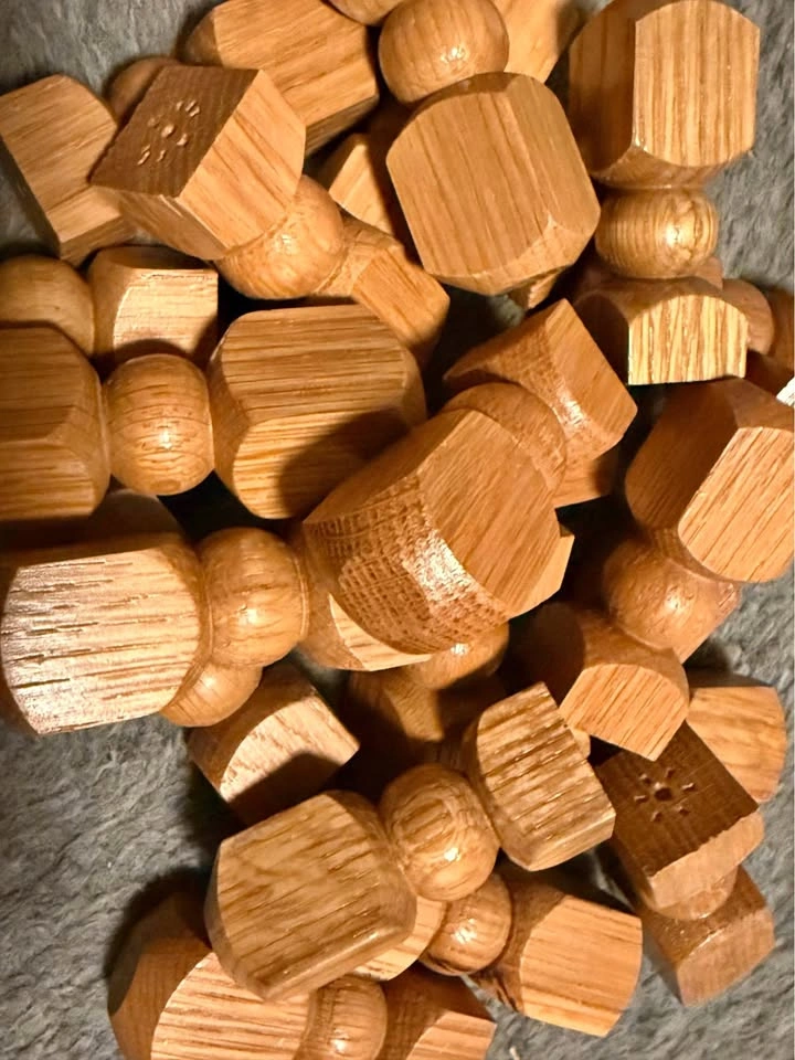 Lot of 23 Wooden Decorative Pieces