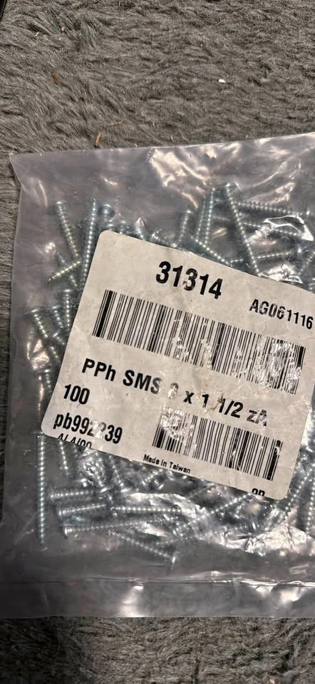 1 bag - PPH SMS Screws 8 x 1 1/2 - 100 count