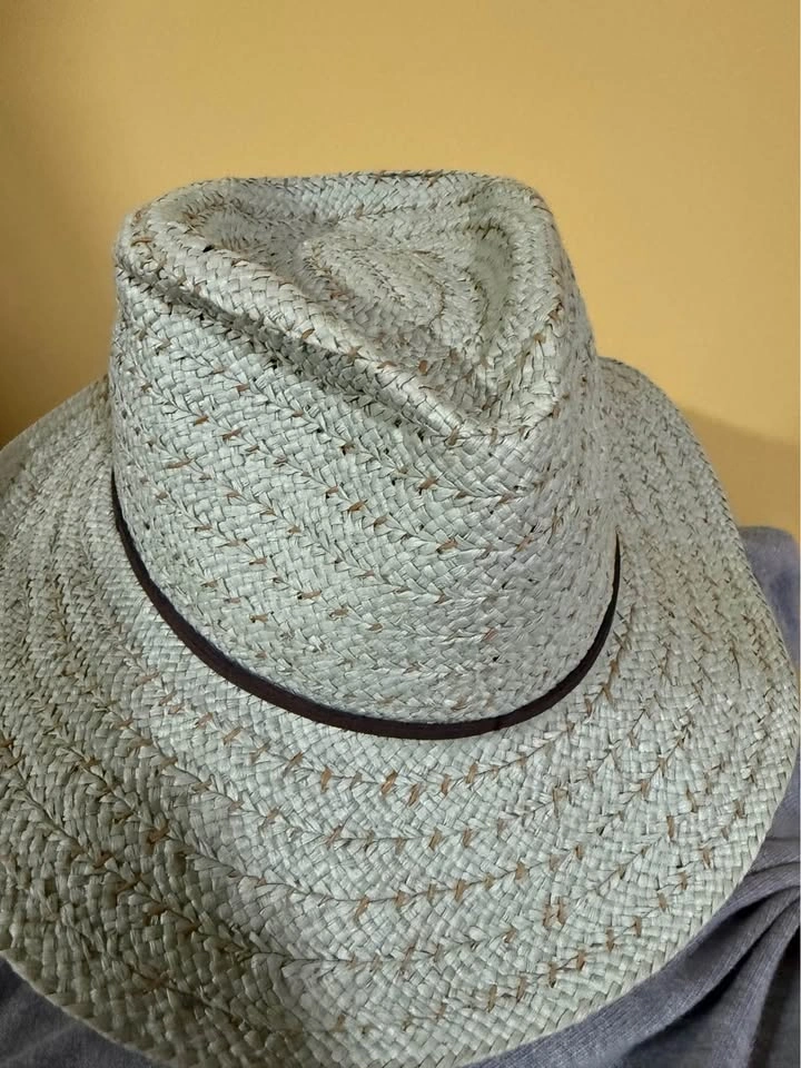 6 Hats - New - photo 2