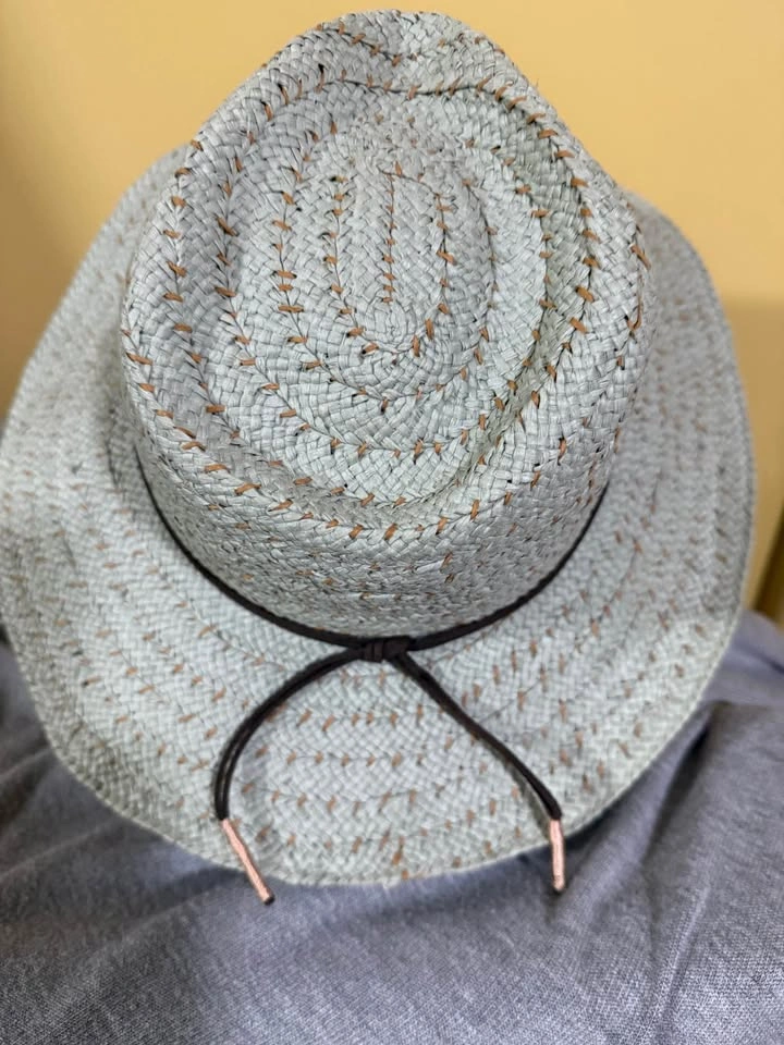 6 Hats - New - photo 3
