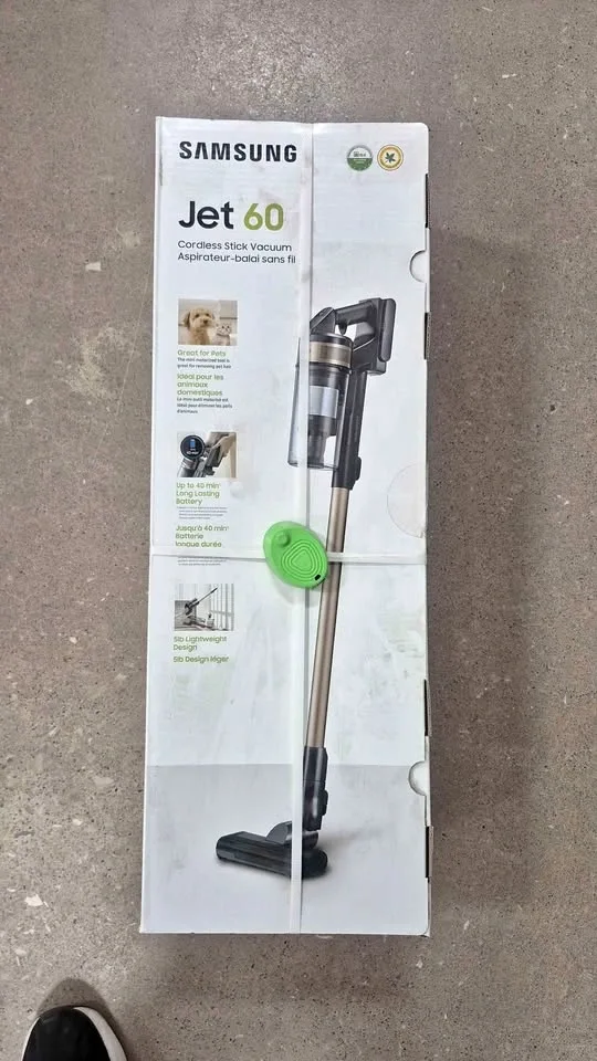 Samsung Jet 60 Cordless Stick Vacuum brand new