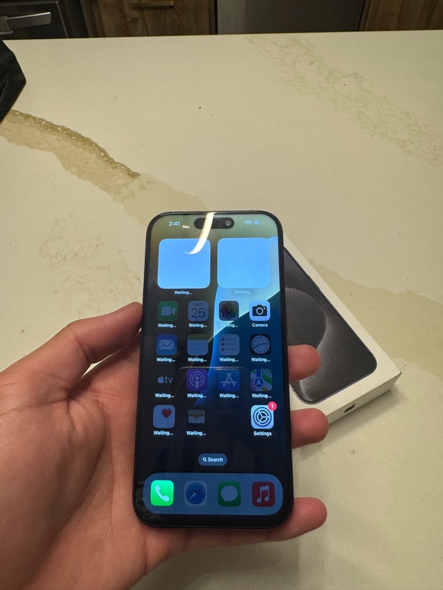 iPhone 15 Pro 128GB - 85% Battery Health - photo 3