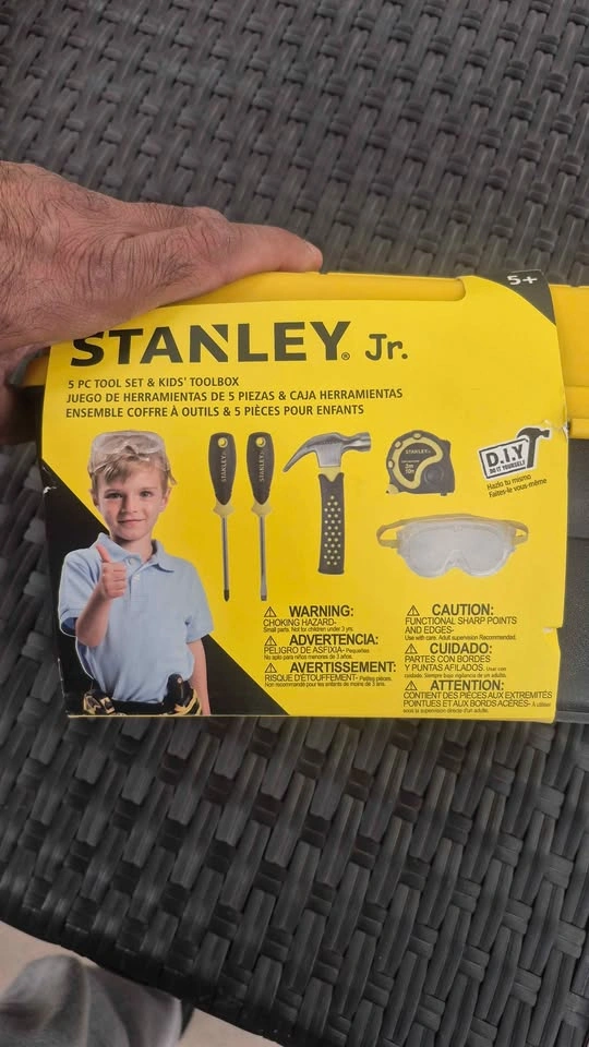 Stanley Jr. 5 Piece Tool Set & Kids' Toolbox Brand New - photo 2