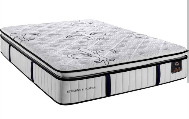 Stearns & Foster Pillowtop King Mattress