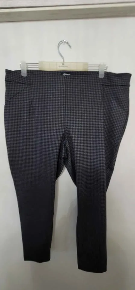 Women's Reitmans Pull On Dress Pants Size 20 Petite image indicator(4)