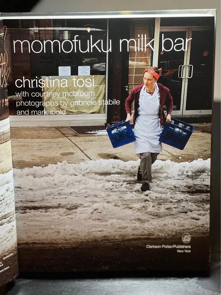 Momofuku Milk Bar Cookbook by Christina Tosi 2011 1st edition - photo 4