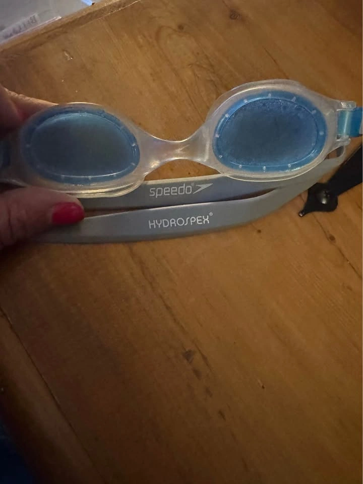 Swim Goggles and Caps - Like New - photo 5