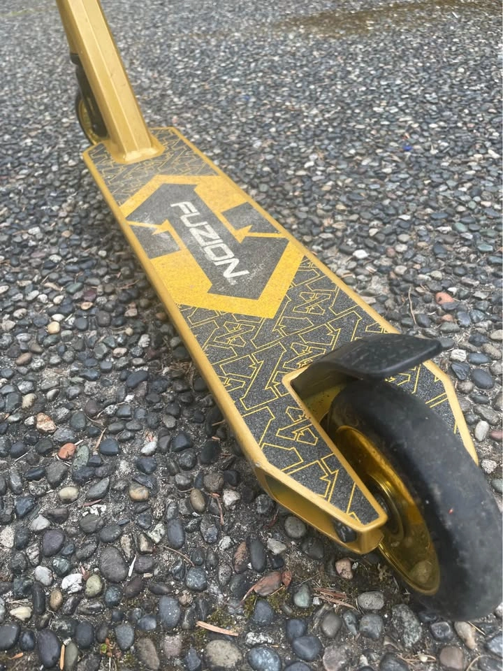 Fuzion Pro/trick scooter - photo 3