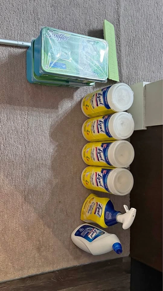 Lysol / Swiffer Cleansing Bundle - Pickup NW Kincora
