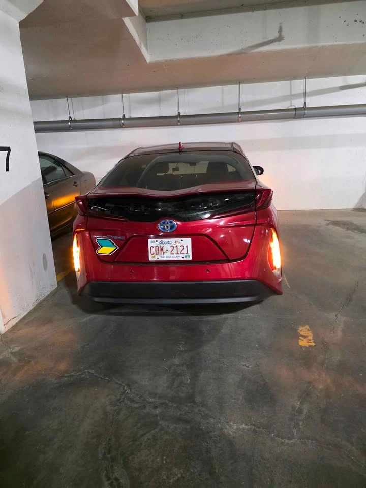 2018 Toyota Prius Prime Plug-in Hybrid - photo 2