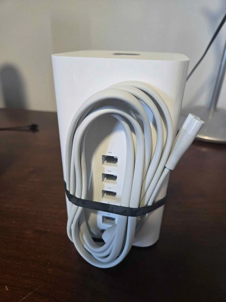 Apple AirPort Time Capsule 2TB (A1470) - photo 2