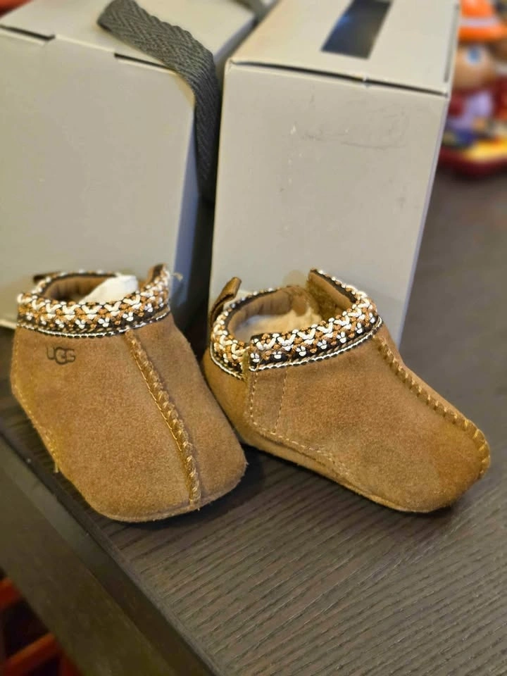 UGGS Baby Tasman
