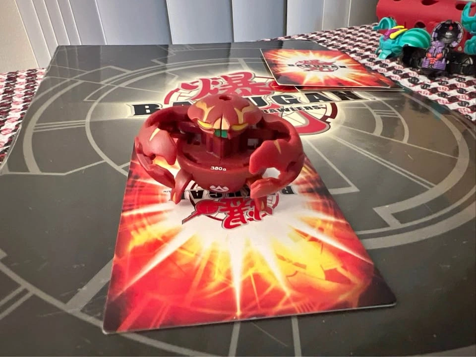 Bakugan B1 Pyrus Terrorclaw 380G - Bakugan Battle Brawlers