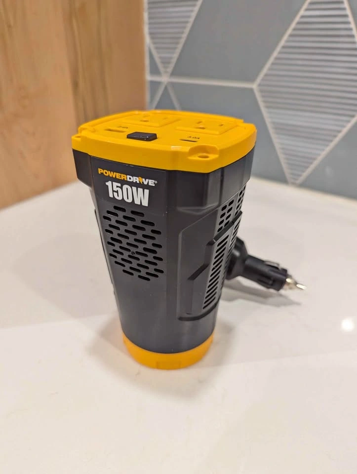Cup holder power inverter